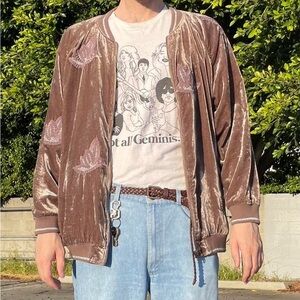 vintage dusty rose velvet anthropologie"hei hei"
bomber jacket